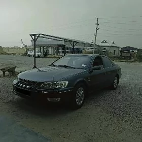 Toyota Camry 2000
