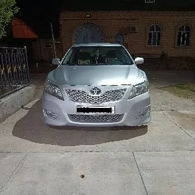 Toyota Camry 2010