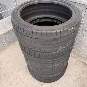 dunlop 245/40/19