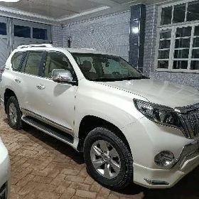 Toyota Land Cruiser Prado 2014