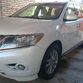 Nissan Pathfinder 2013