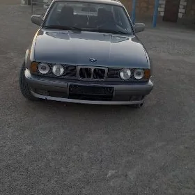 BMW 525 1989