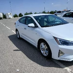 Hyundai Elantra 2020