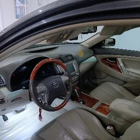 Toyota Camry 2011