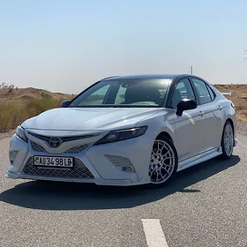 Toyota Camry 2020