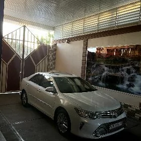 Toyota Camry 2016