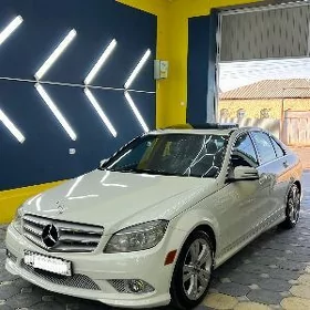 Mercedes-Benz C300 2010