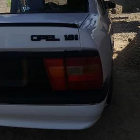 Opel Vectra 1990