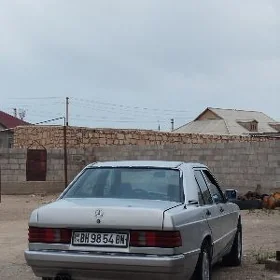 Mercedes-Benz 190E 1992