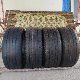 Teker 225/45/18
