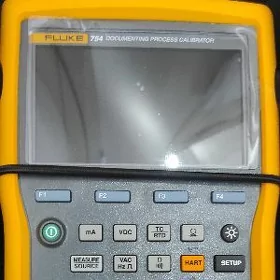 Калибратор Fluke 754