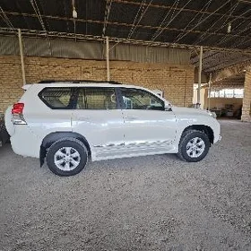 Toyota Land Cruiser Prado 2012