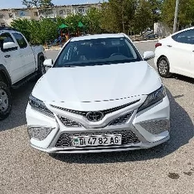 Toyota Camry 2022