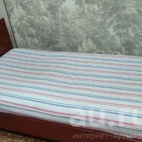 кровать