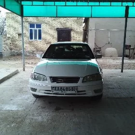 Toyota Camry 1999