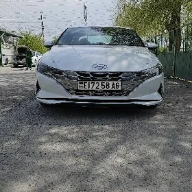 Hyundai Elantra 2021