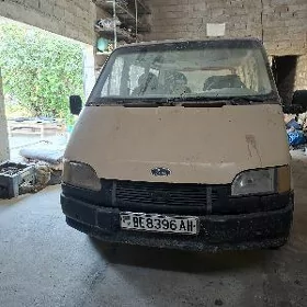 Ford Transit Connect 2009