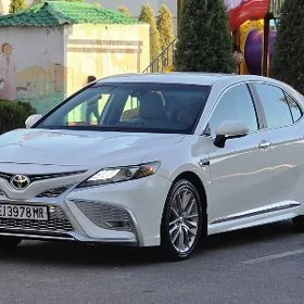 Toyota Camry 2021