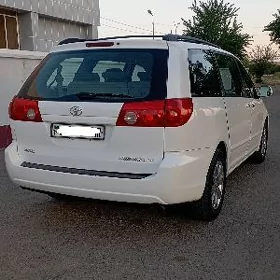 Toyota Sienna 2009