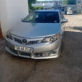Toyota Camry 2014