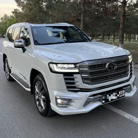Toyota Land Cruiser 2023