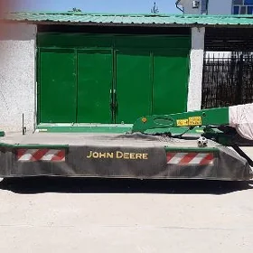 John Deere 2023