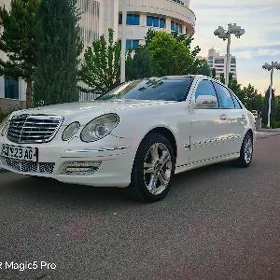 Mercedes-Benz E320 2005