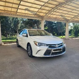 Toyota Camry 2016