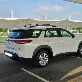 Nissan Pathfinder 2021