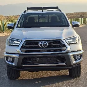 Toyota Hilux 2021