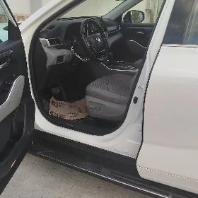 Toyota Highlander 2021