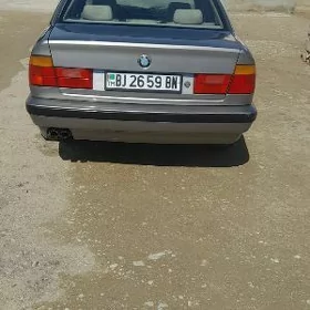 BMW 525 1989