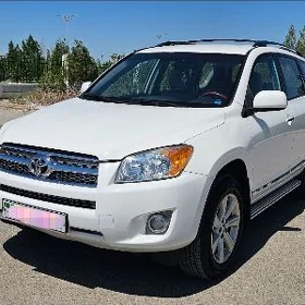 Toyota RAV4 2010