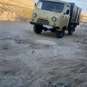 UAZ Profi 1981