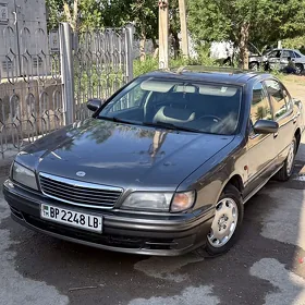 Nissan Cefiro 1995