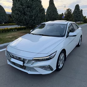 Hyundai Elantra 2025