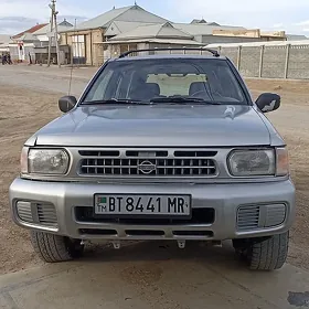 Nissan Pathfinder 1998