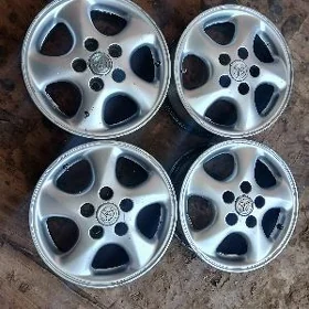 Diska toyota⁷ morda 15 s klas