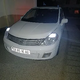 Nissan Versa 2010