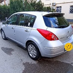 Nissan Versa 2010
