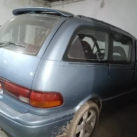 Toyota Previa 1993