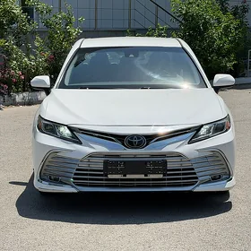 Toyota Camry 2020