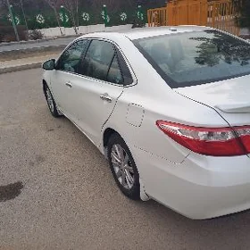 Toyota Camry 2016