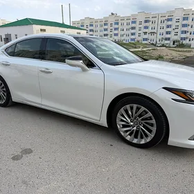 Lexus ES 350 2021