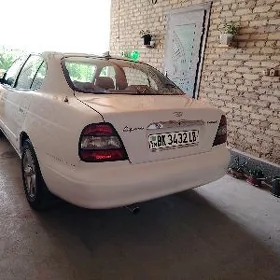 Daewoo Leganza 1998