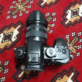 Lumix GH5