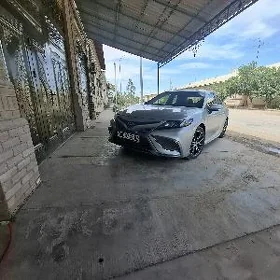 Toyota Camry 2022