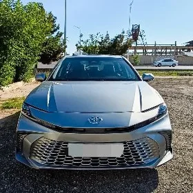 Toyota Camry 2024