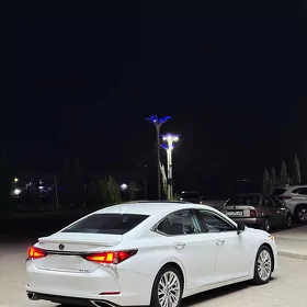 Lexus ES 350 2020