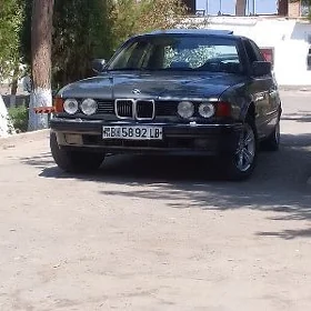 BMW 7 Series 1990